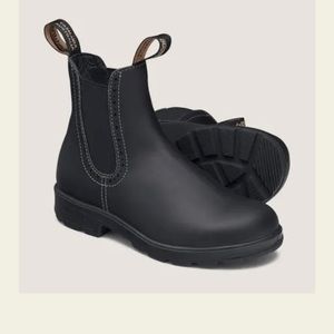 Womens Blundstone Boots US size 7.5